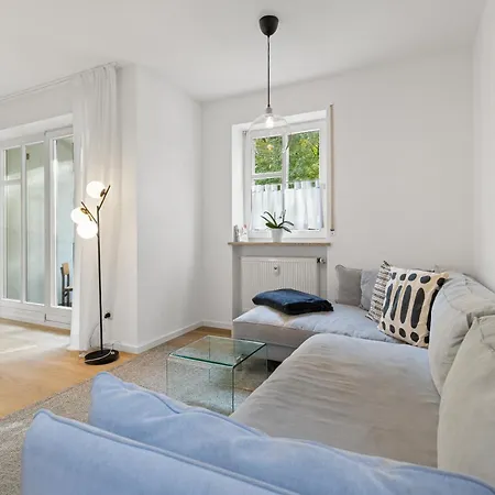 Ma - Modern 2p Apartment